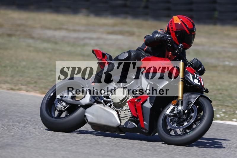 /36 08.08.2026  Pluess Motosport ADR/Freies Fahren/415
